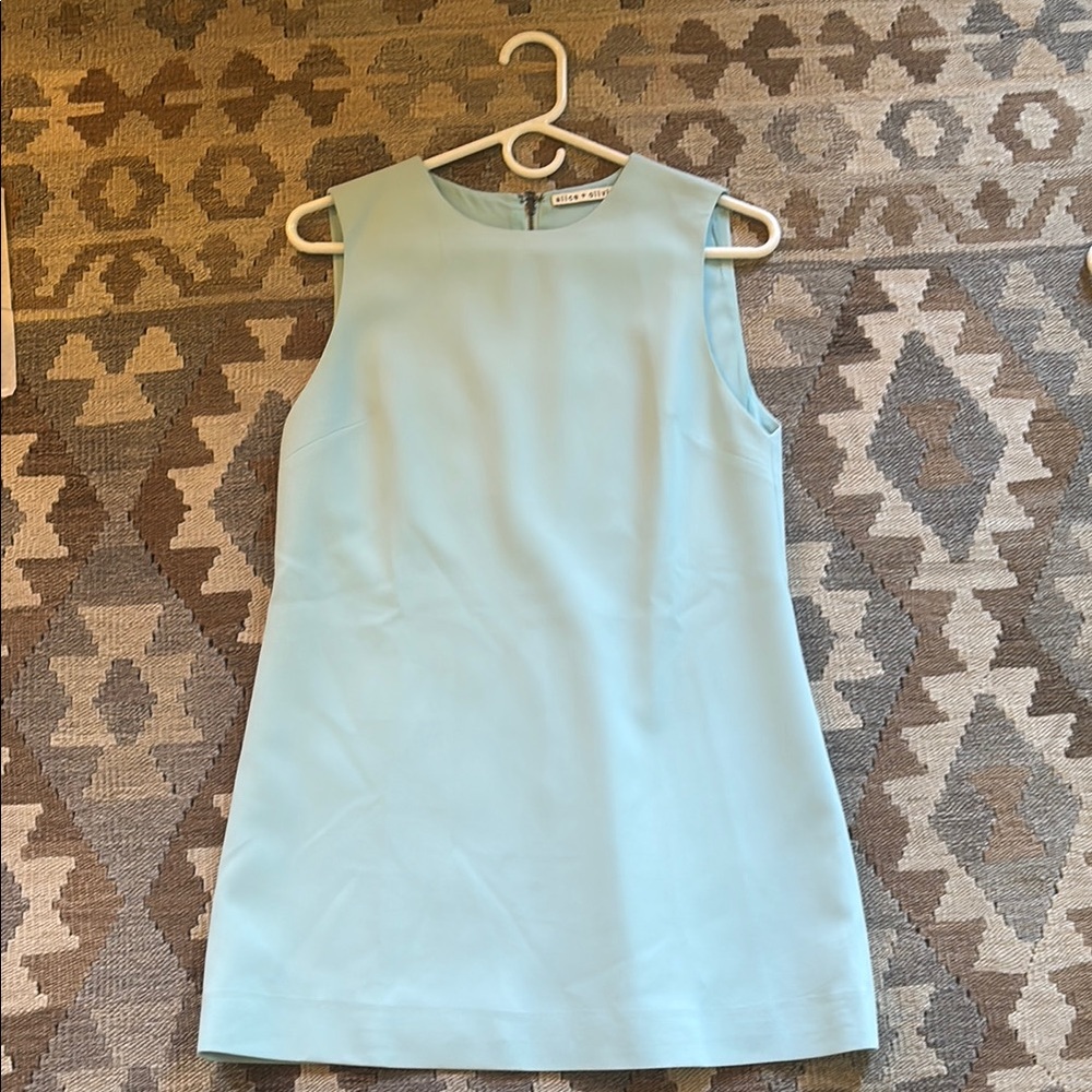 Alice and Olivia Blue Sheath Mini Dress Sleeveless Crew Neck